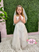 Load image into Gallery viewer, Zoe Gown