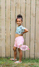 Load image into Gallery viewer, Butterfly Garden Lace Shorts Set