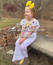 Load image into Gallery viewer, White Velvet Sequin Belles