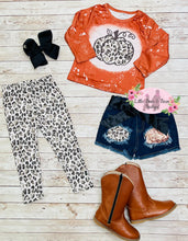 Load image into Gallery viewer, Animal Print Pumpkin 3 Piece Denim Short Set