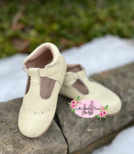 Load image into Gallery viewer, Whipped Cream Fancy Leather T Strap Shoes