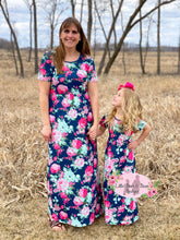 Load image into Gallery viewer, Mommy and Me Maxi Dresses
