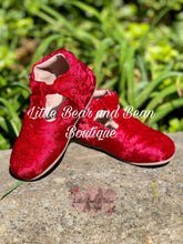 Load image into Gallery viewer, Red Velvet T Strap Shoes