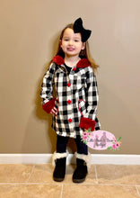 Load image into Gallery viewer, Plaid Heart Fleece Coat