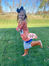 Load image into Gallery viewer, Animal Print Pumpkin 3 Piece Denim Short Set