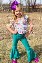 Load image into Gallery viewer, Spring Floral Leo