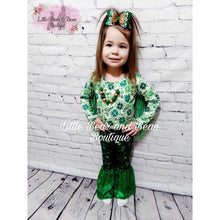 Load image into Gallery viewer, Clover Fringed Leo
