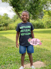 Load image into Gallery viewer, Mommy & Me Creepy Bug Juice Top- Kids