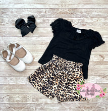 Load image into Gallery viewer, Leopard Tie Short Set