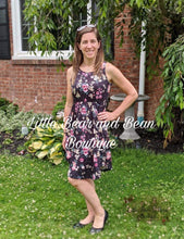 Load image into Gallery viewer, Ladies Sleeveless Black Floral Dress with Pockets