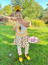 Load image into Gallery viewer, Sunflower Skirted Leggings Set