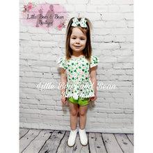 Load image into Gallery viewer, Floral Clover Bummie Set