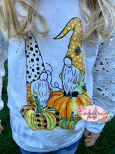 Load image into Gallery viewer, Gnome Lace Sleeve Pumpkin Shirt