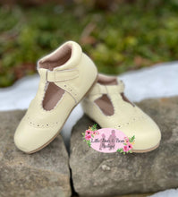 Load image into Gallery viewer, Whipped Cream Fancy Leather T Strap Shoes