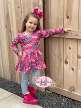 Load image into Gallery viewer, Heart Paint Peplum Top