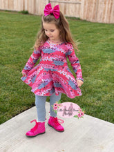 Load image into Gallery viewer, Heart Paint Peplum Top