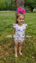 Load image into Gallery viewer, Spring Floral Leo