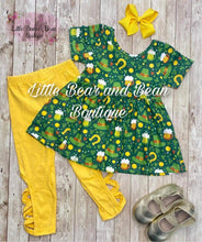 Load image into Gallery viewer, Festive and Lucky Lattice Legging Set