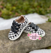 Load image into Gallery viewer, Kids checkered tennis shoes