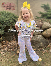 Load image into Gallery viewer, White Velvet Sequin Belles