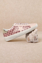Load image into Gallery viewer, Alex Star Checkered Sneakers
