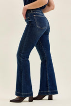 Load image into Gallery viewer, Judy Blue HW Petite Trouser Flare
