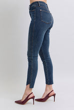 Load image into Gallery viewer, Judy Blue Tummy Control Skinny Denim Jeans
