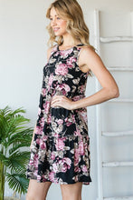 Load image into Gallery viewer, Heimish Plus Size Round Neck Floral Print Dress with Ruffles
