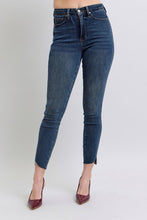 Load image into Gallery viewer, Judy Blue Tummy Control Skinny Denim Jeans
