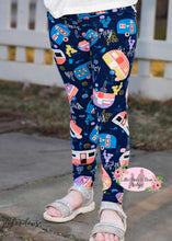 Load image into Gallery viewer, Printed Leggings - Travel, Campers, Floral

