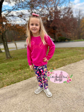 Load image into Gallery viewer, Christmas Ornaments Plastic Doll Set
