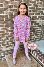 Load image into Gallery viewer, Soft Pink 3D Santa Legging Set
