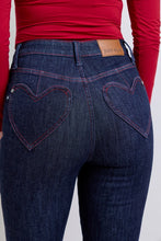 Load image into Gallery viewer, Judy Blue Heart Shaped Pocket Skinny Jeans

