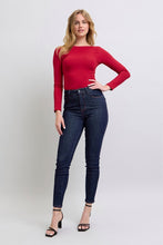 Load image into Gallery viewer, Judy Blue Heart Shaped Pocket Skinny Jeans
