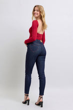 Load image into Gallery viewer, Judy Blue Heart Shaped Pocket Skinny Jeans
