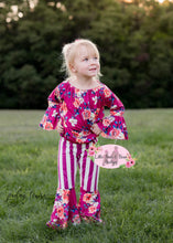 Load image into Gallery viewer, Belle Sleeve Floral Wine Belle Set
