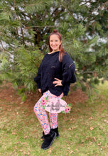 Load image into Gallery viewer, Ladies Bow Mouse Leggings with Pockets
