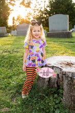 Load image into Gallery viewer, Size 4T- Haunted Cupcakes Peplum Set
