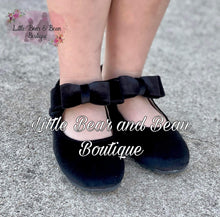 Load image into Gallery viewer, Black Velvet Bow Mary Jane Shoes
