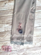 Load image into Gallery viewer, Size 3T- Bunny Embellished Pants- Gray

