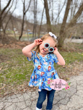 Load image into Gallery viewer, Floral Girls Sunglasses
