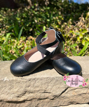 Load image into Gallery viewer, Ballet Bow Back Shoes- Black
