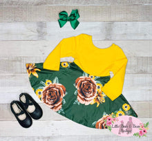 Load image into Gallery viewer, Fall Green Floral Long Sleeve Dress
