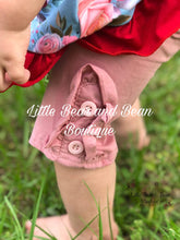 Load image into Gallery viewer, Solid Button Ruffle Shorts Mauve

