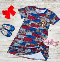 Load image into Gallery viewer, Wild And Free Paint Stroke Mommy &amp; Me Tshirt Dress W/ Pocket - Kids
