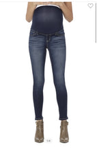 Load image into Gallery viewer, Maternity skinny jeans by KanCan
