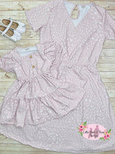 Load image into Gallery viewer, Mommy &amp; Me Neutral Animal Dress- Kids
