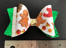 Load image into Gallery viewer, Assorted Holliday 4 Inch Bow on Alligator Clip
