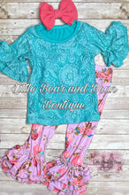 Load image into Gallery viewer, Lace Top with Pink Pumpkin Leggings
