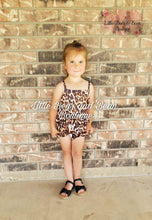 Load image into Gallery viewer, Leopard Ruffle Shorties Set
